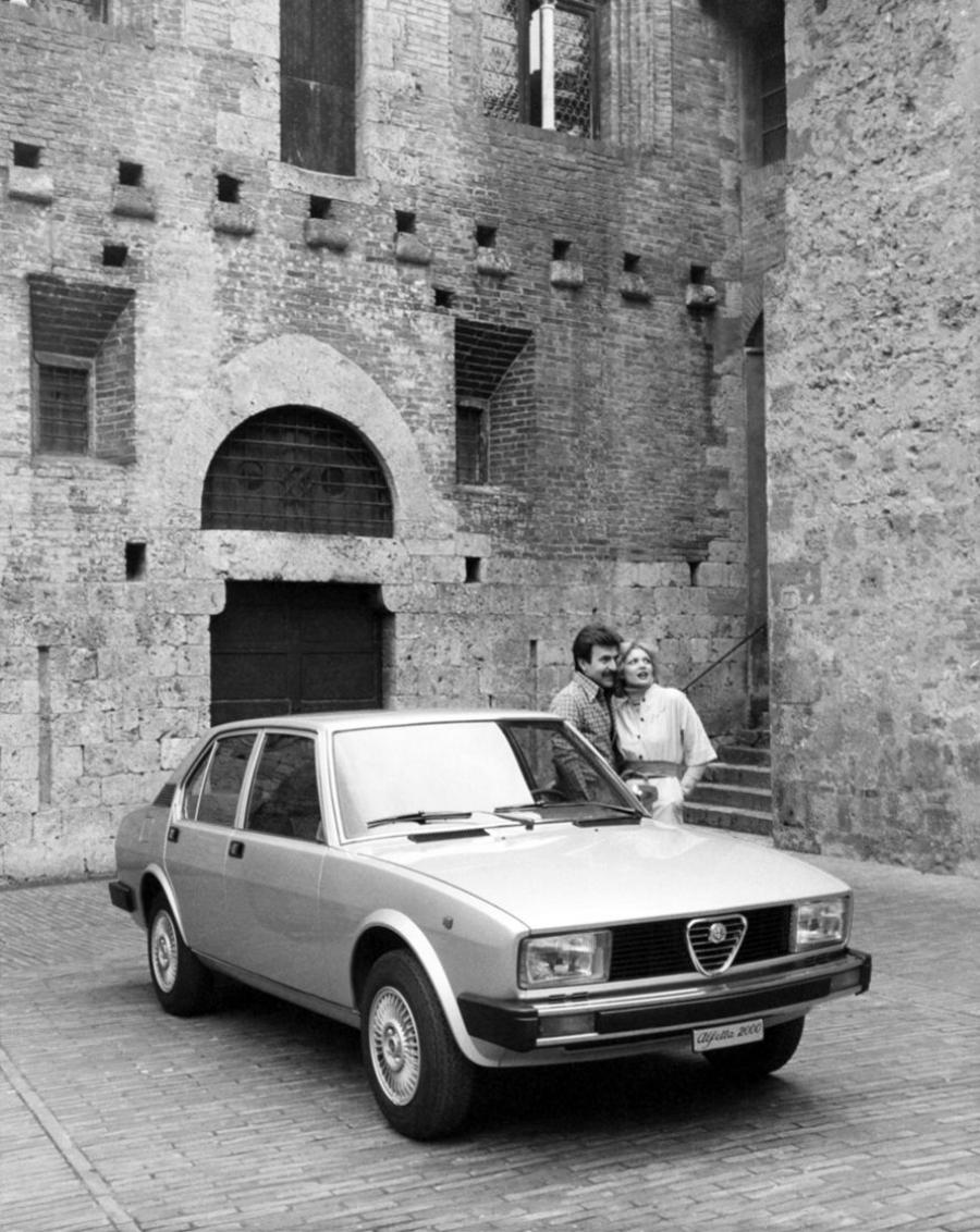  Alfa Romeo Alfetta 2000 (116) 1977 года  (фото 3 из 8)
